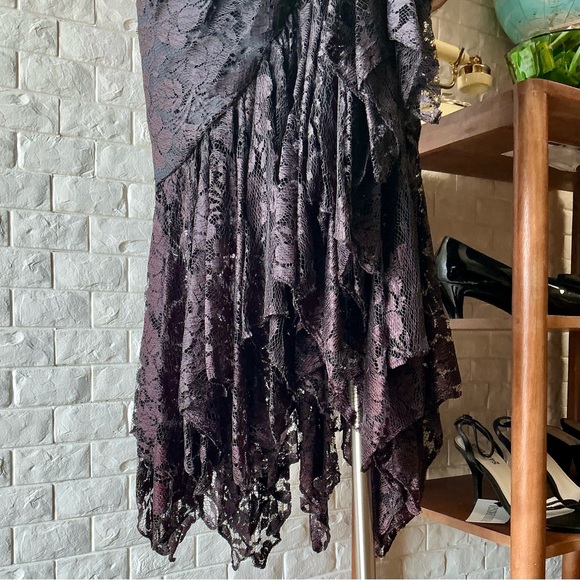 Vintage 1980s Black Lace Overlay Boned Bodice Side Ruched Ruffle Hem Midi Dress - Picture 8 of 17